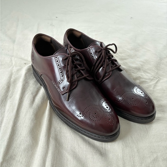 Will’s Vegan Store Other - Will’s vegan store cherry red signature brogues size 11